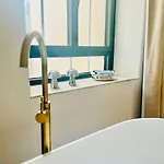 Pandora Romantique, Baignoire,clim, Wifi * Sète